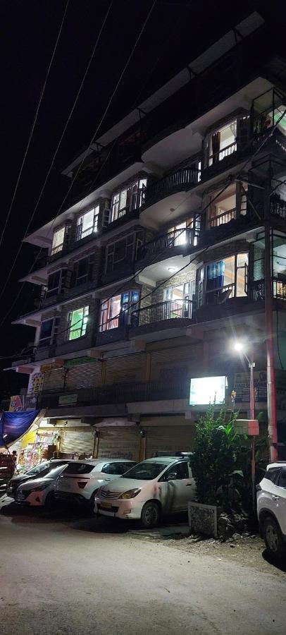 Hotel Shimla Regency Extérieur photo